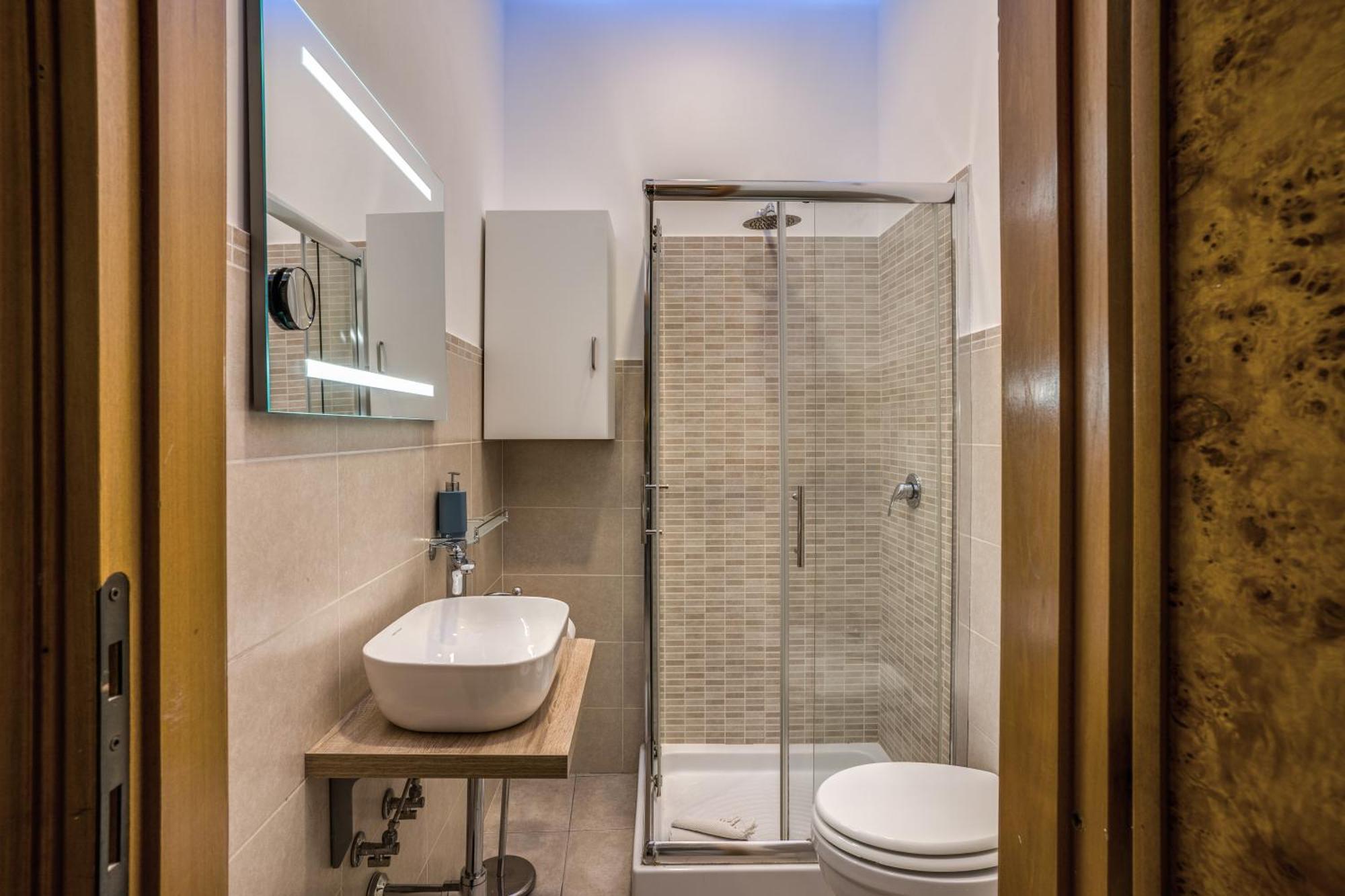 Fontana Di Trevi Charming Apartment Rzym Zewnętrze zdjęcie