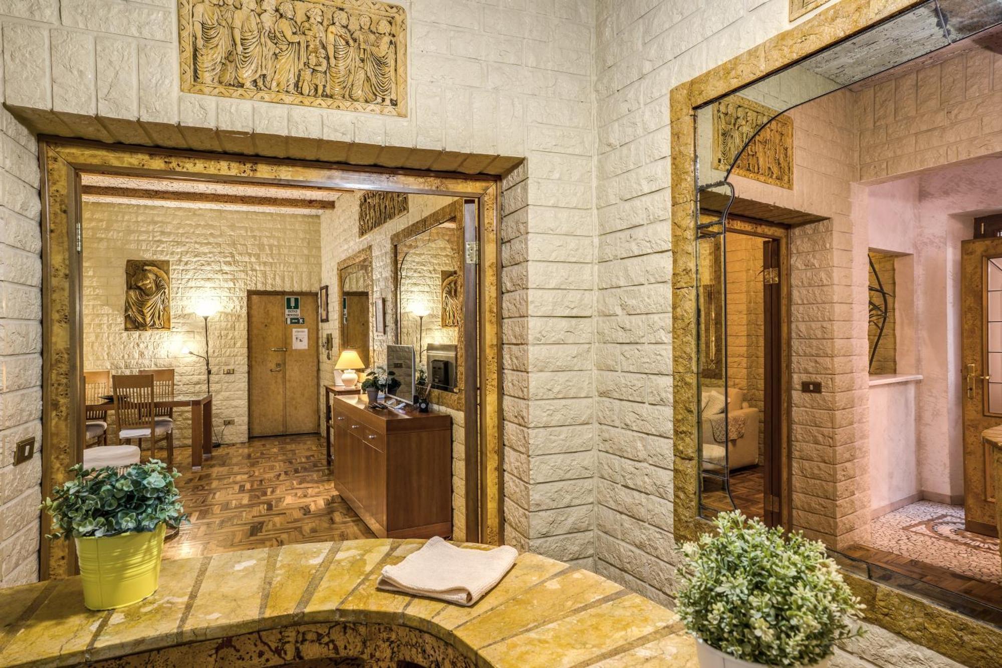 Fontana Di Trevi Charming Apartment Rzym Zewnętrze zdjęcie